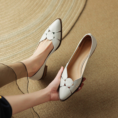 Classic pointed leather shoes