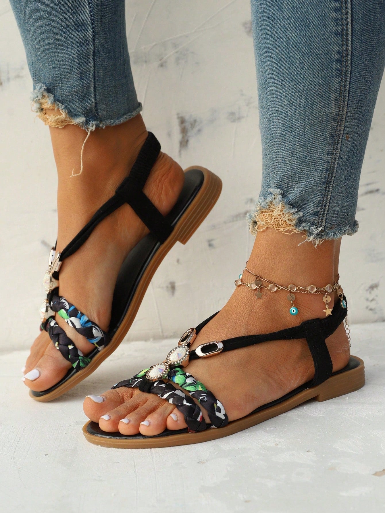 Flat Round Toe Sandals for Women