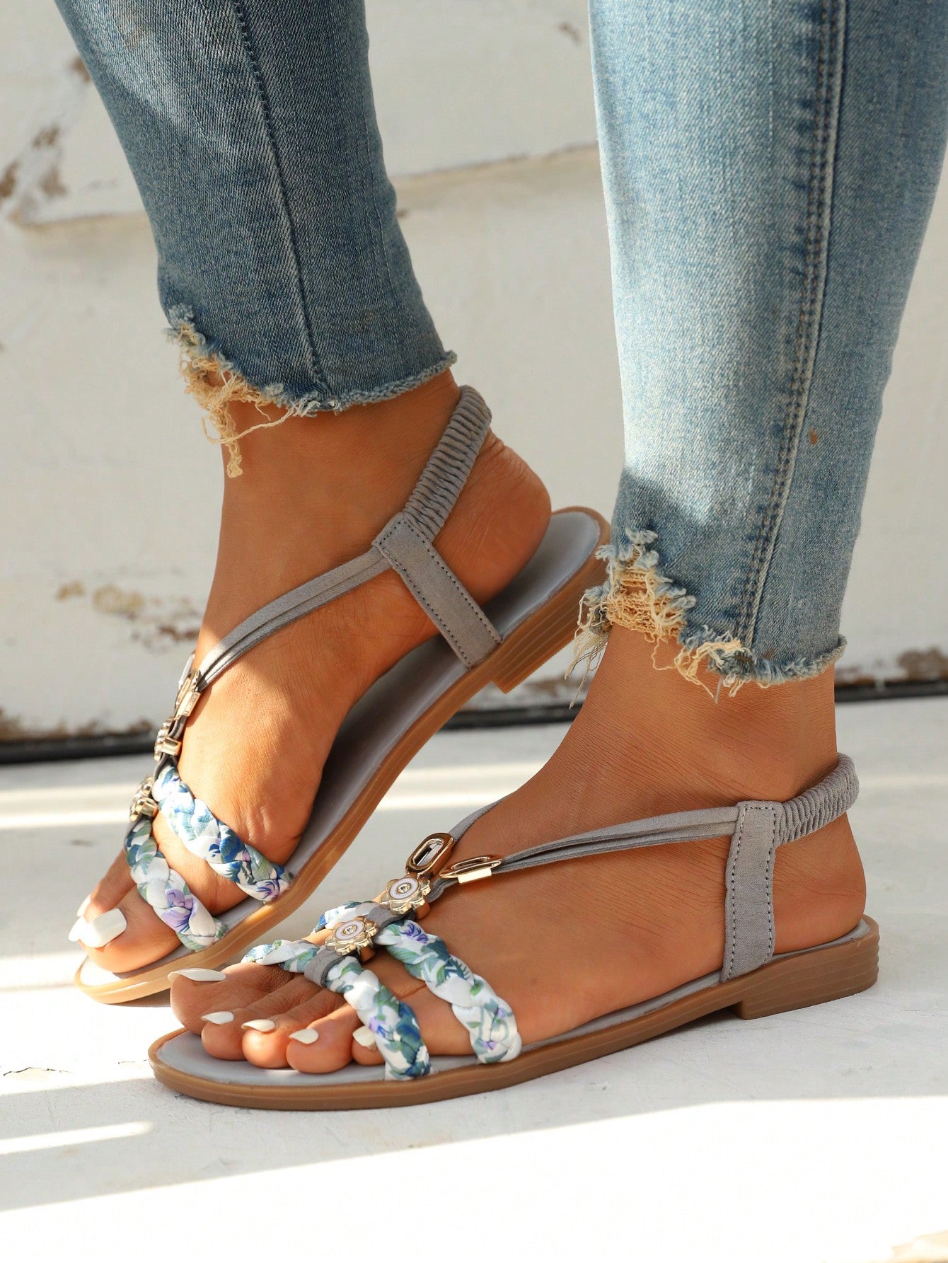 Flat Round Toe Sandals for Women