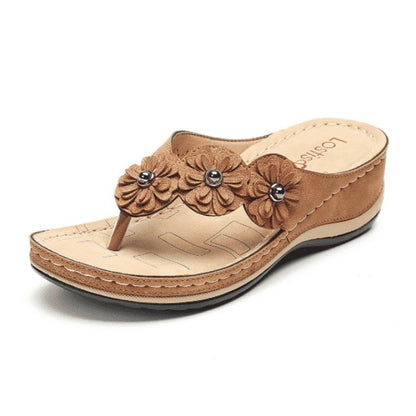 Fashionable and supportive orthopedic summer footwear