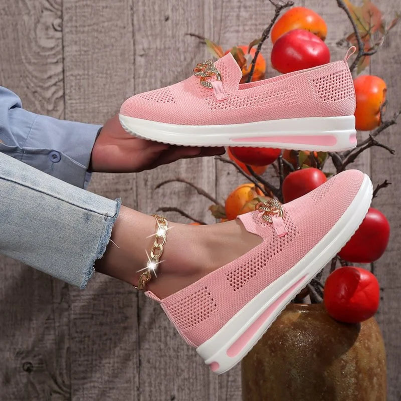 Women Chain Decor Breathable Sneakers