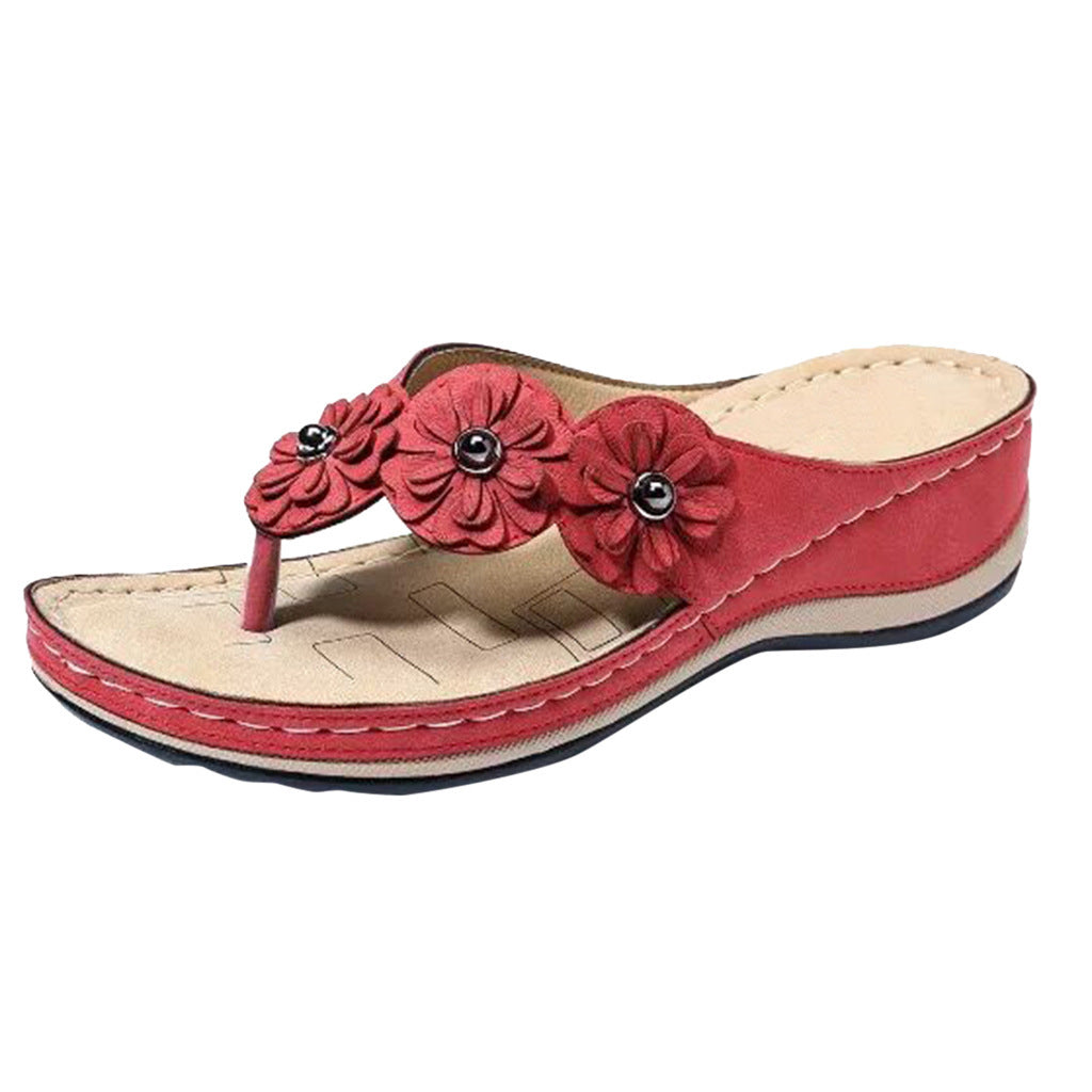 Fashionable and supportive orthopedic summer footwear
