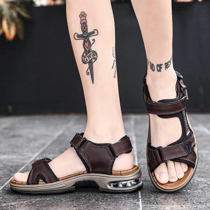 Simple and breathable Sandals for men