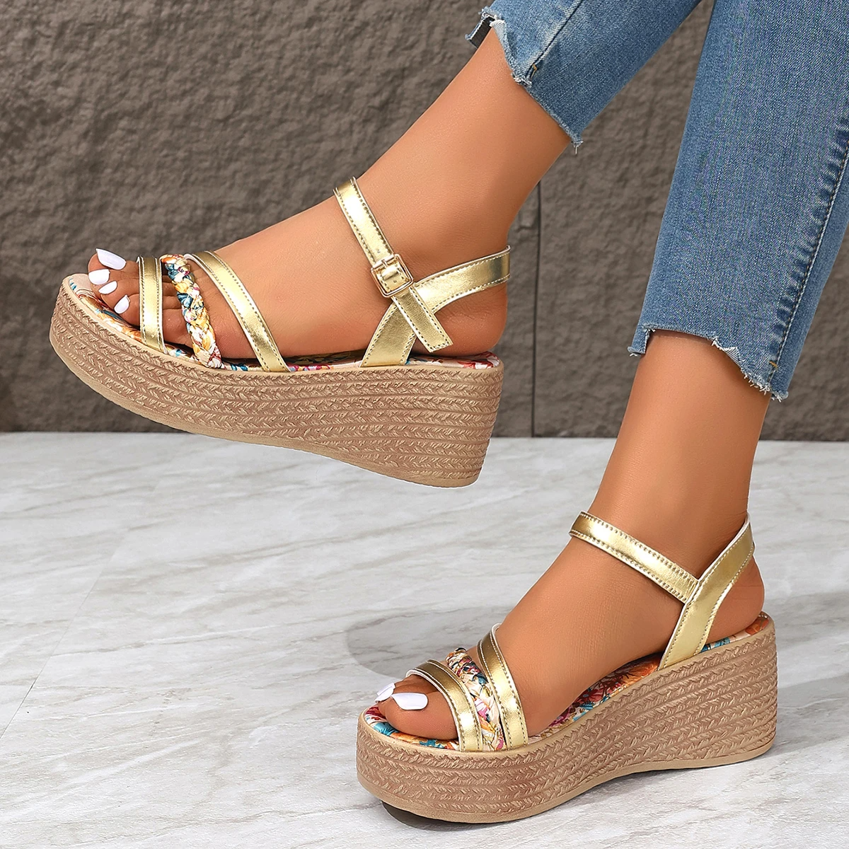 Women's Flower Pattern Wedge Heeled Sandals
