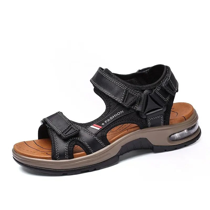 Simple and breathable Sandals for men