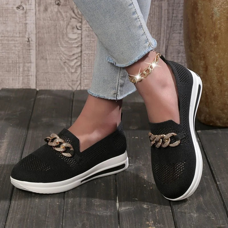 Women Chain Decor Breathable Sneakers