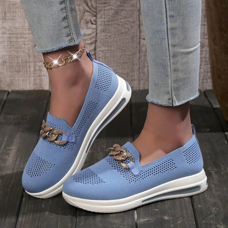 Women Chain Decor Breathable Sneakers