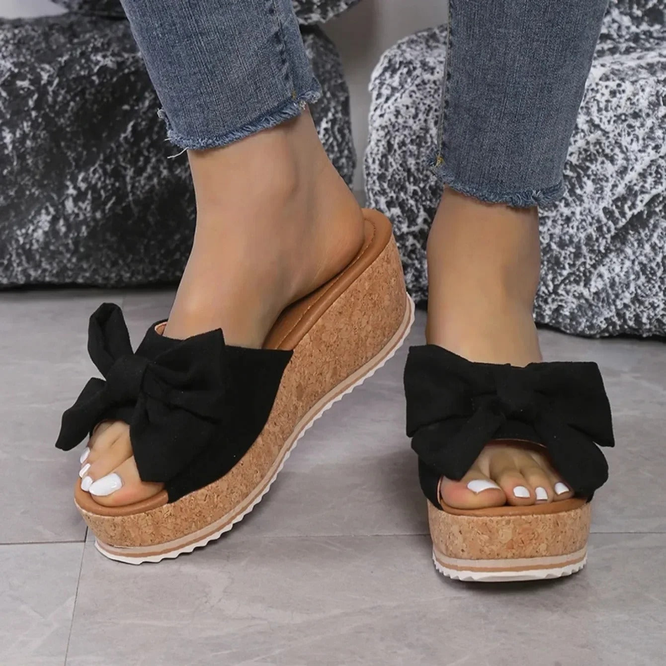Supportive and fashionable orthopedic summer Heels