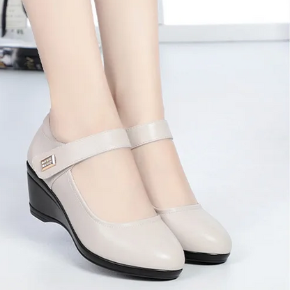 Classic low wedge heel casual shoes