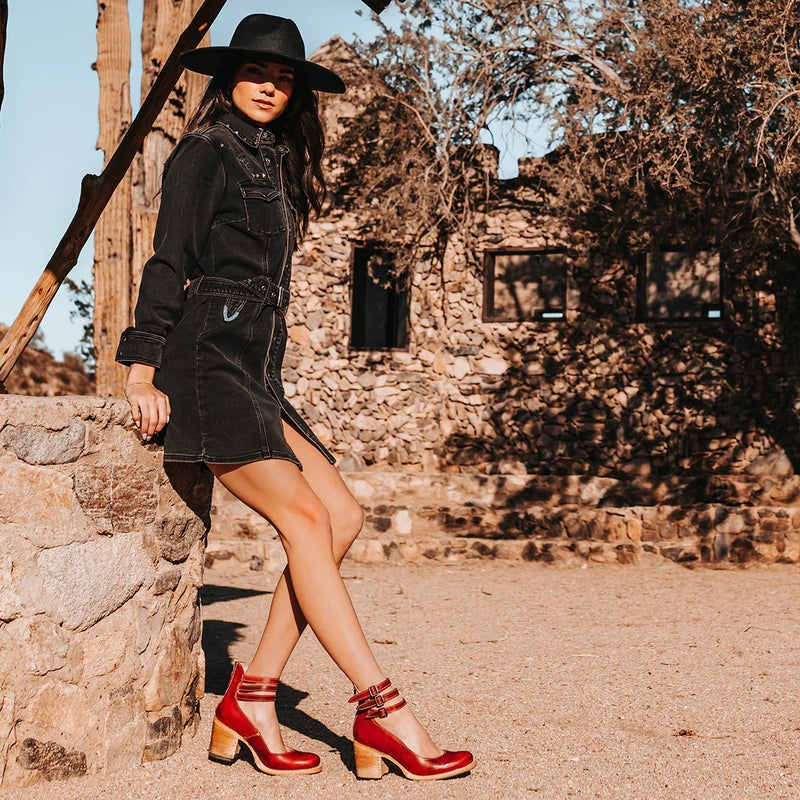 Supportive and trendy orthopedic summer Heels