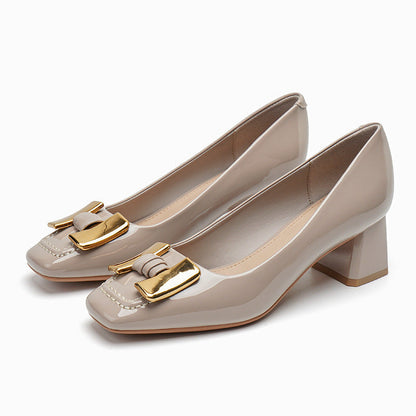 Square-toed shoes for women