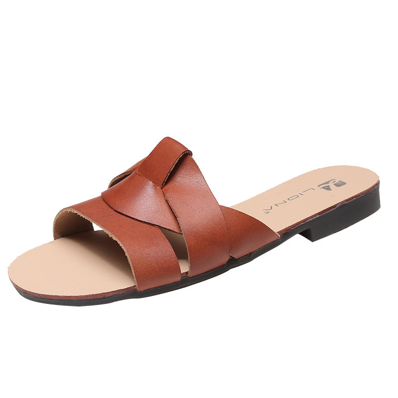 Flexible chic sandals