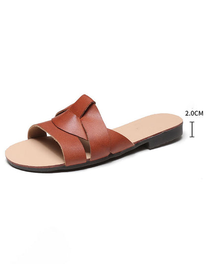Flexible chic sandals