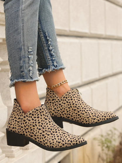 Tailored and comfortable orthopedic Boots