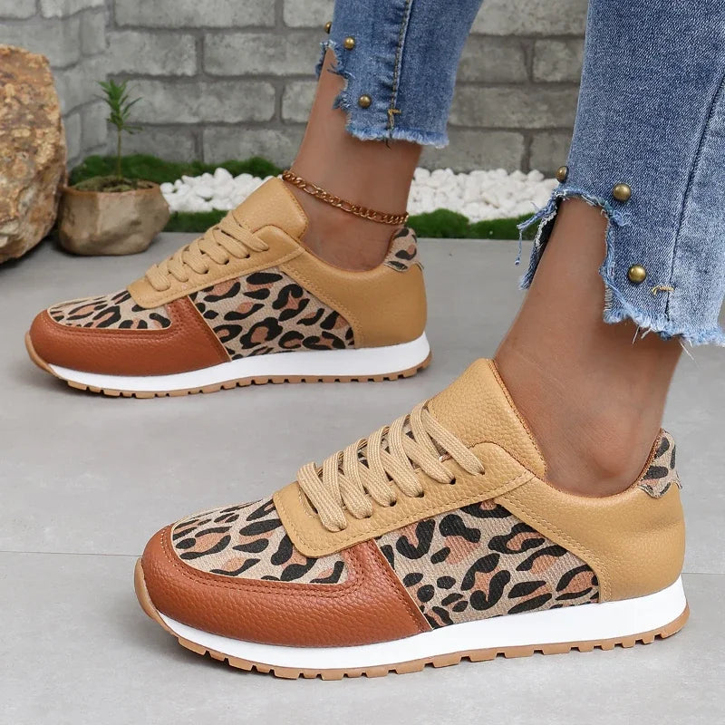 Casual and supportive orthopedic Shoes