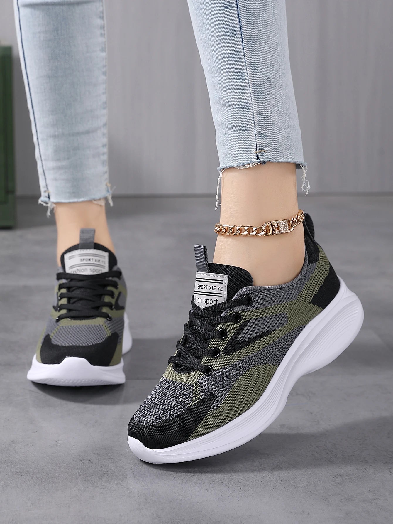 Supportive and versatile orthopedic Shoes