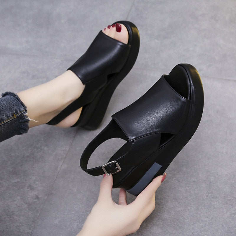 Elegant Slingback Wedge Sandals
