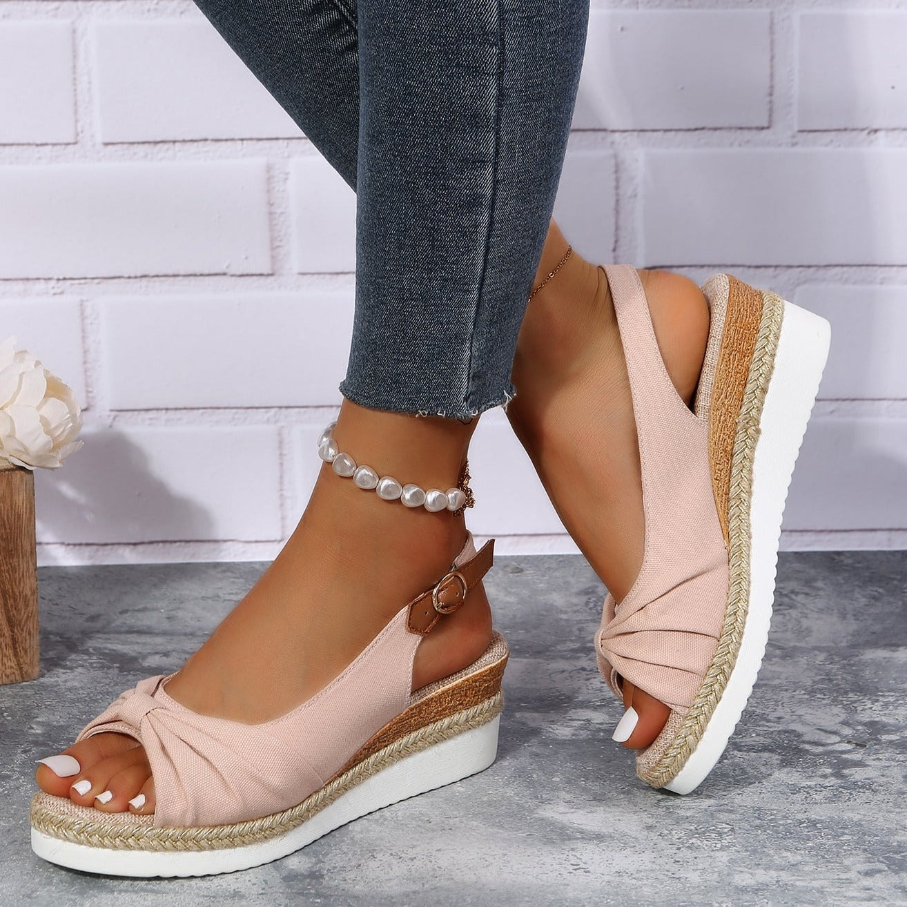 Women's wedge heel sandals