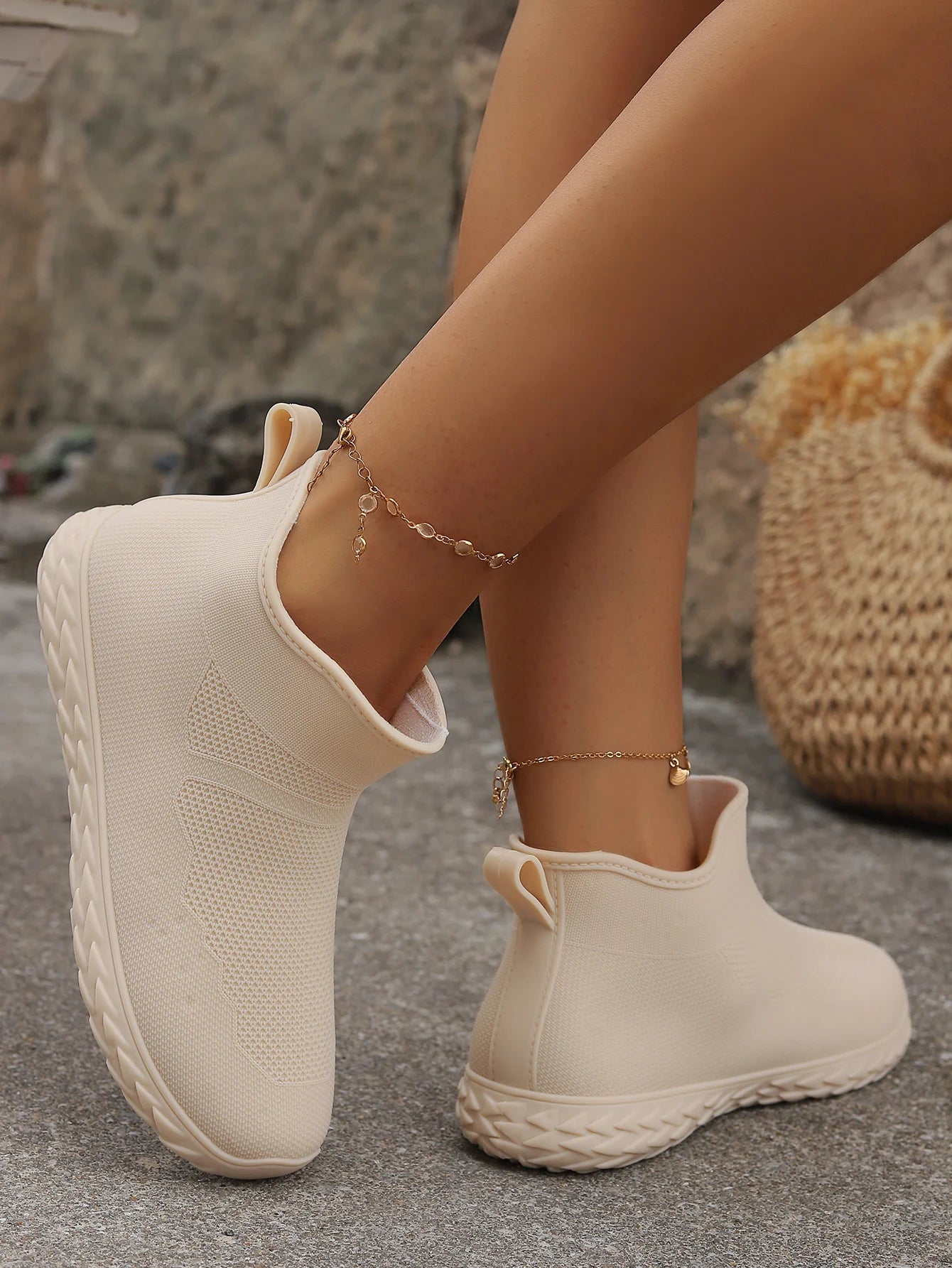 Versatile and supportive orthopedic Shoes