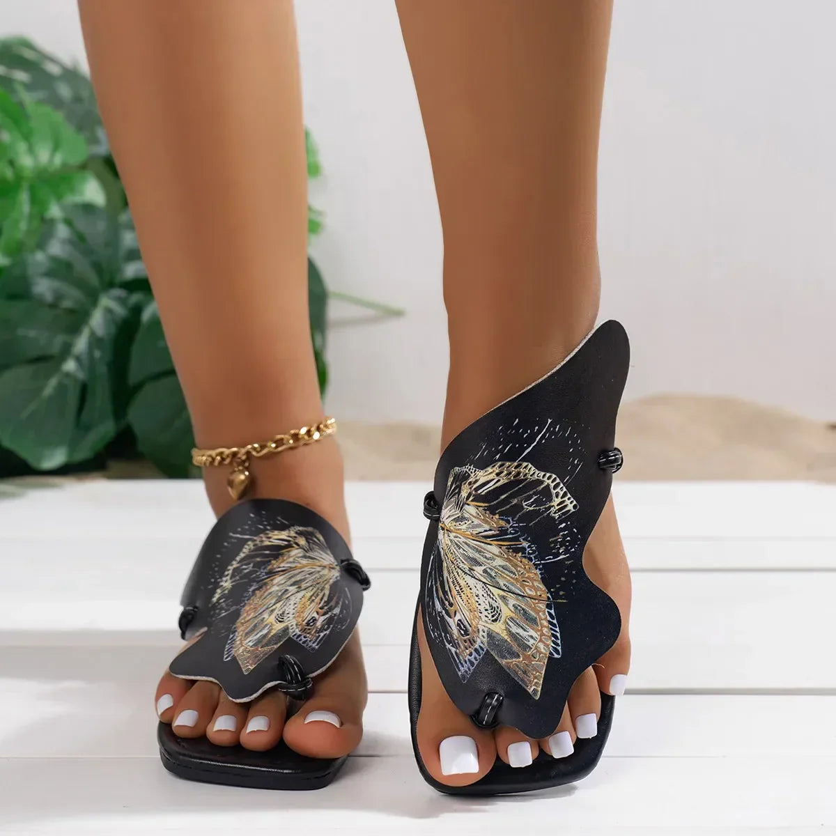 Women's Flat Sandals