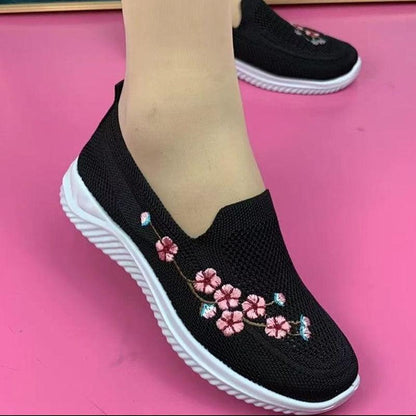 Women's slip-on shoes