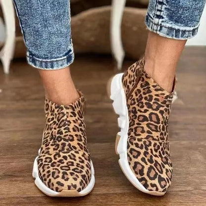 Fashionable supportive orthopedic Shoes