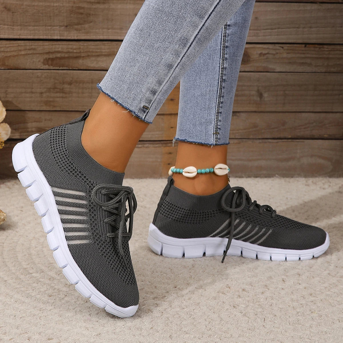 Comfortable and fashionable orthopedic Shoes