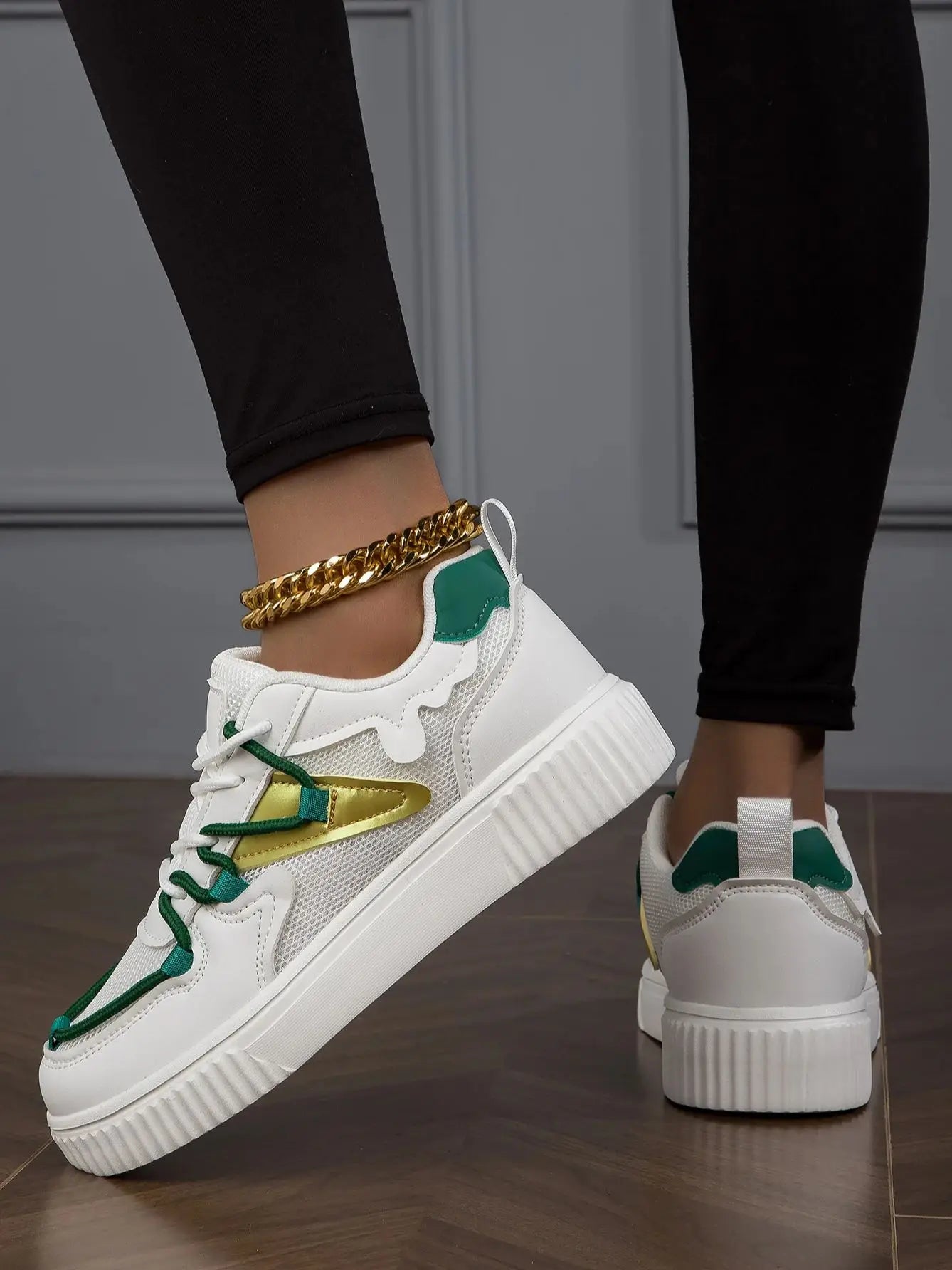 Timeless and supportive orthopedic Shoes