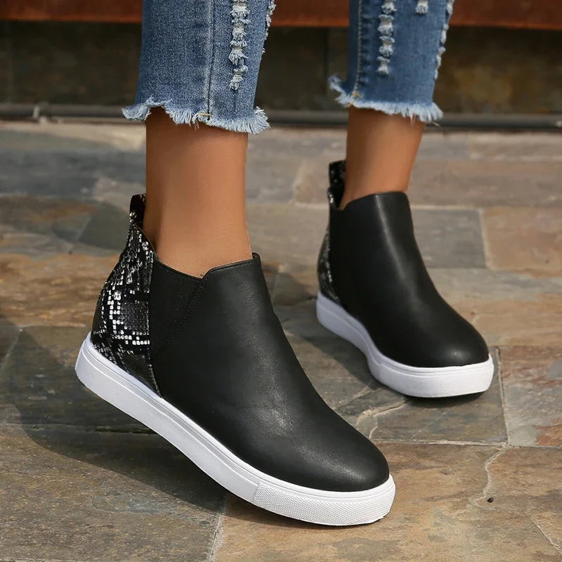 Elegant and detailed supportive Shoes