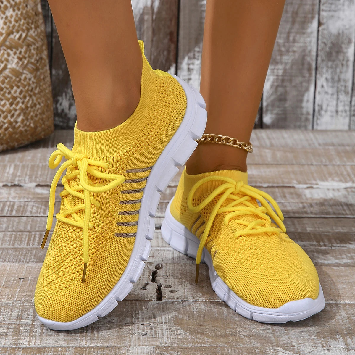 Comfortable and fashionable orthopedic Shoes