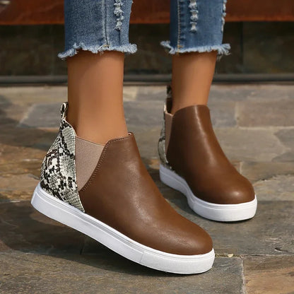 Elegant and detailed supportive Shoes