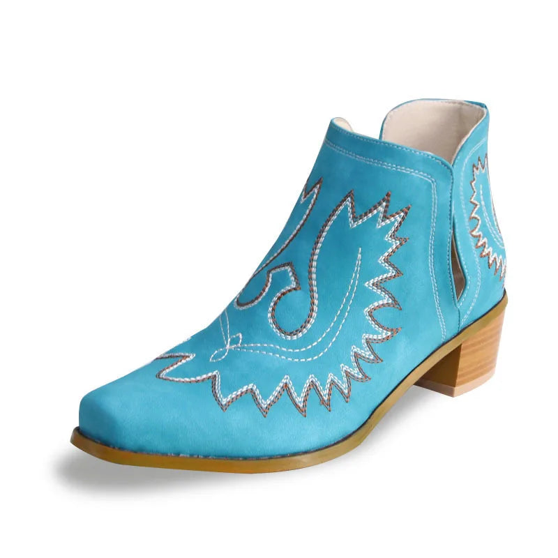 Elegant and detailed supportive Shoes
