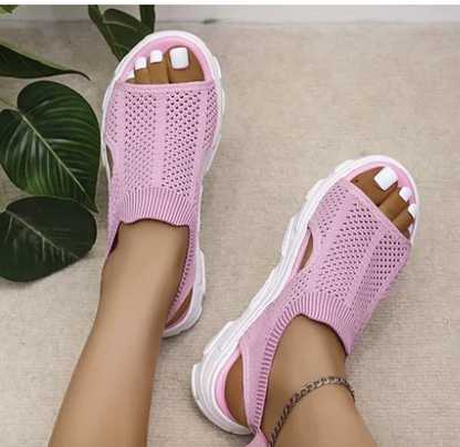 Glamorous and lightweight sandals