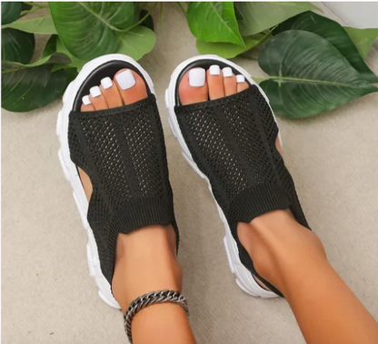 Glamorous and lightweight sandals