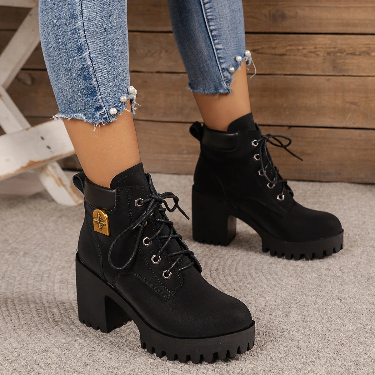 Supportive orthopedic Boots