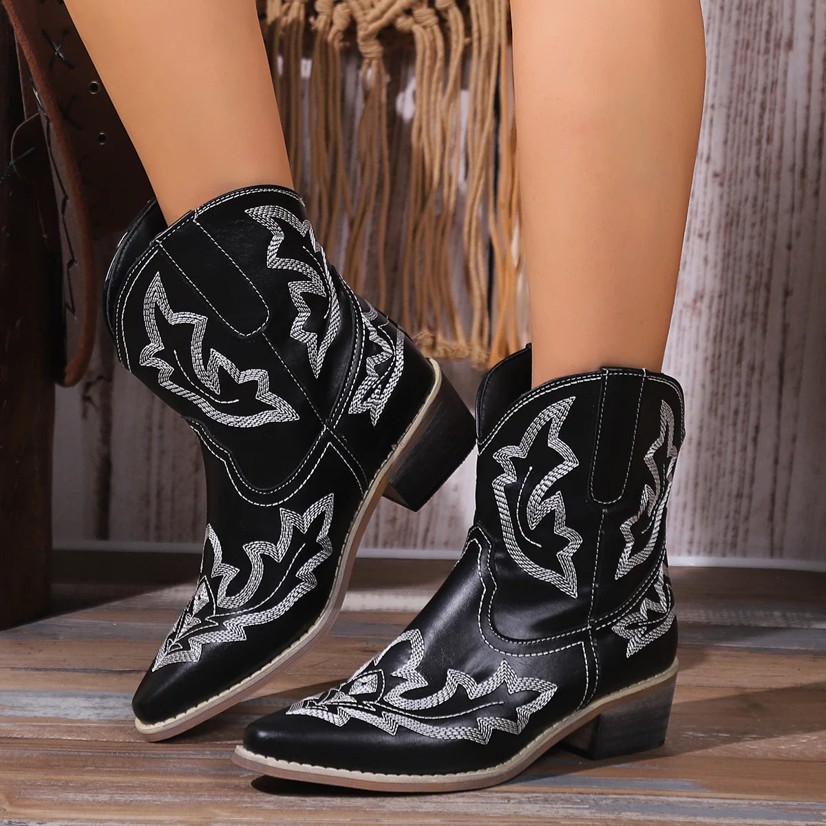 Durable orthopedic Boots
