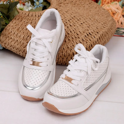 Elegant and detailed supportive Shoes