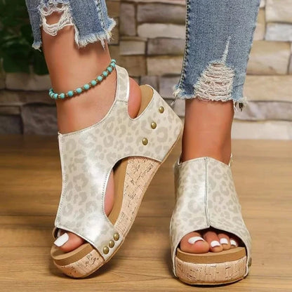Tailored and comfortable orthopedic summer Heels