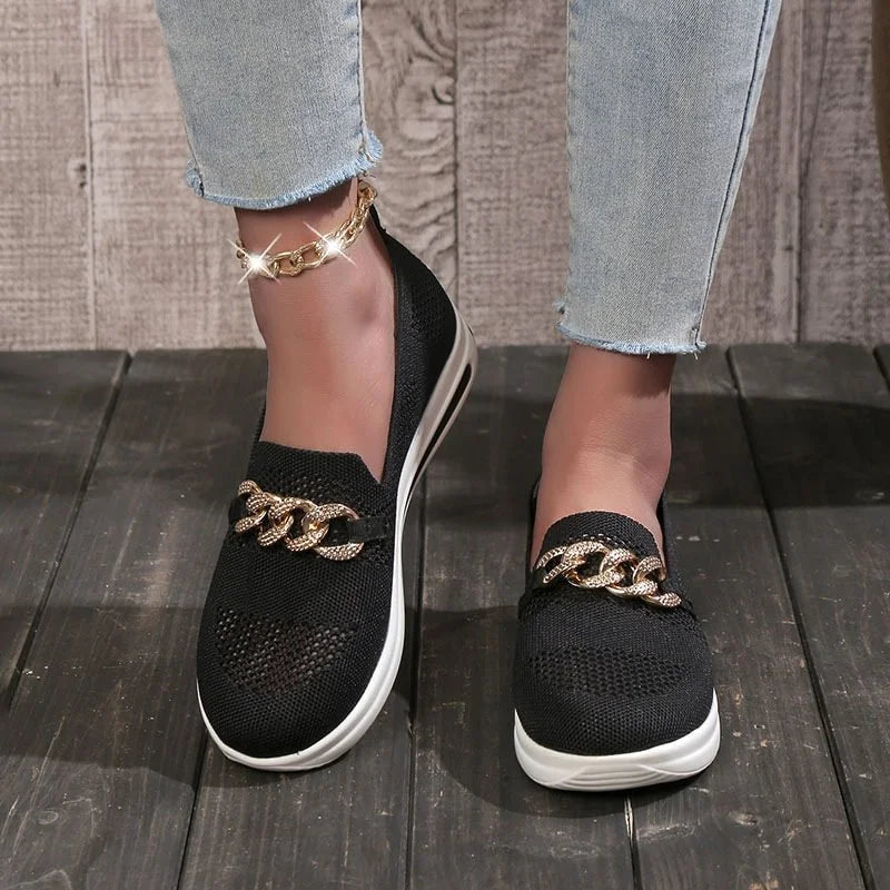 Women Chain Decor Breathable Sneakers