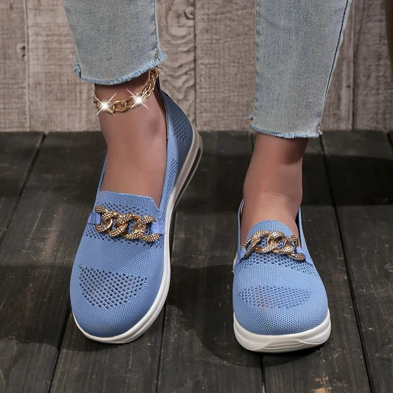 Women Chain Decor Breathable Sneakers