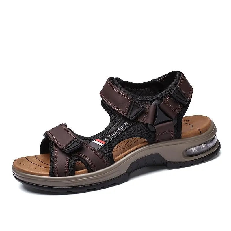 Simple and breathable Sandals for men