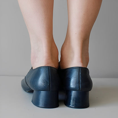 Summer vintage sandals with low heel