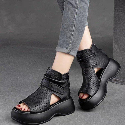 Vintage Casual leather sandals of high quality
