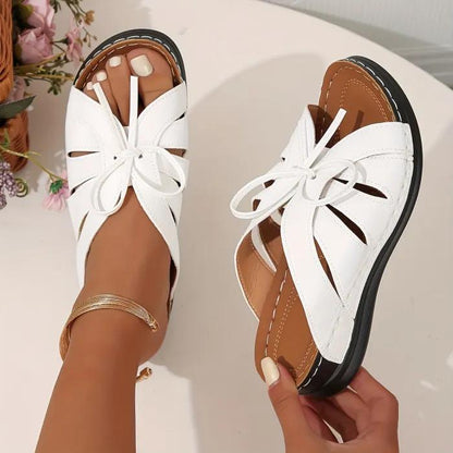 Slim and airy sandals