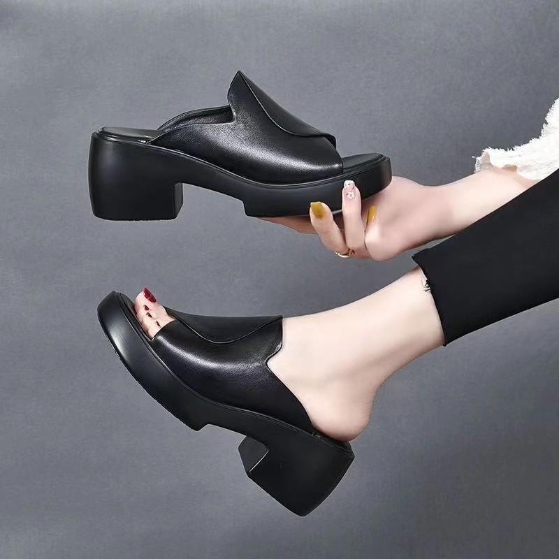 Supportive stylish orthopedic summer footwear