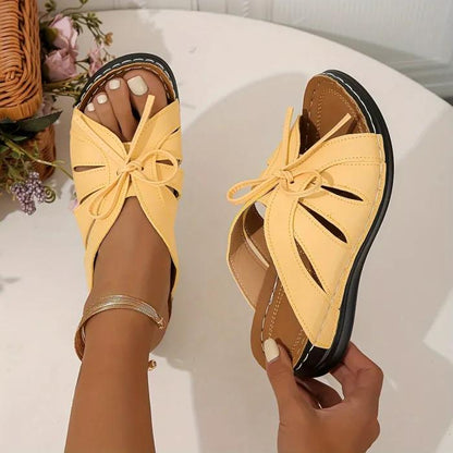 Slim and airy sandals