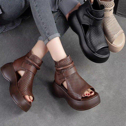 Vintage Casual leather sandals of high quality