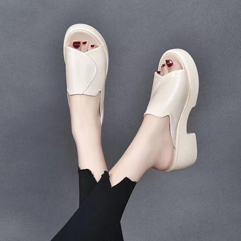 Supportive stylish orthopedic summer footwear