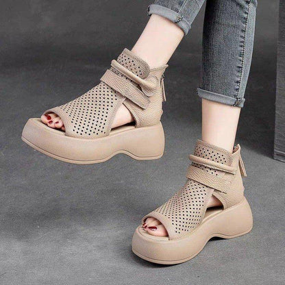Vintage Casual leather sandals of high quality