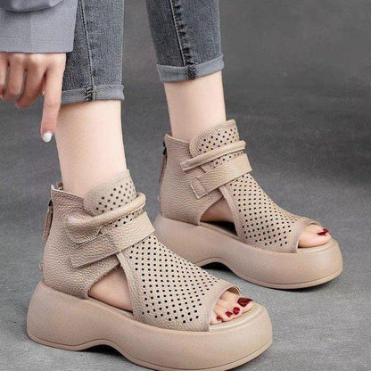 Vintage Casual leather sandals of high quality